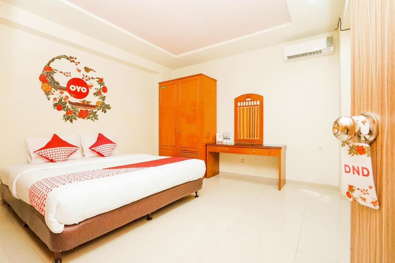 Reddoorz @ Panglima Sudirman Hotel Surabaya Exterior photo
